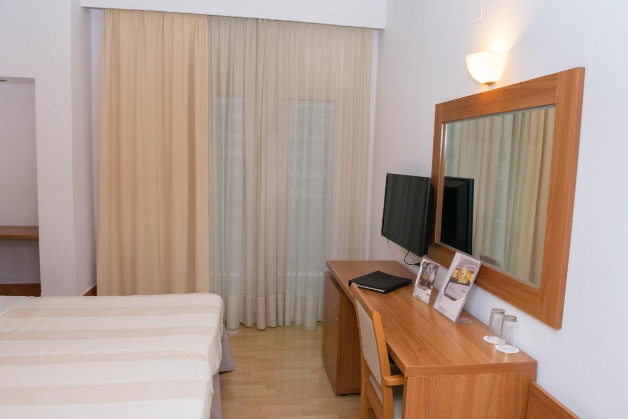 Leto Boutique Hotel Agrinio Luaran gambar