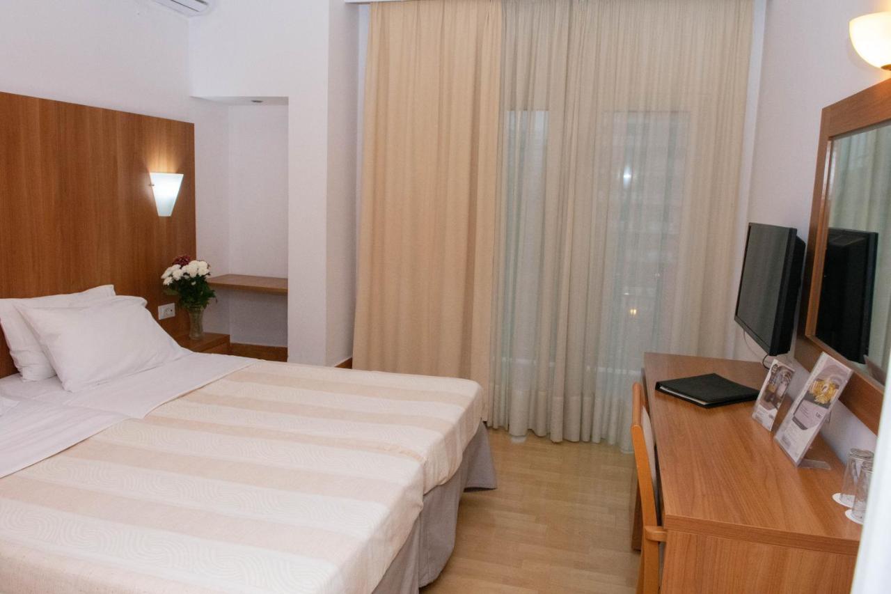 Leto Boutique Hotel Agrinio Luaran gambar
