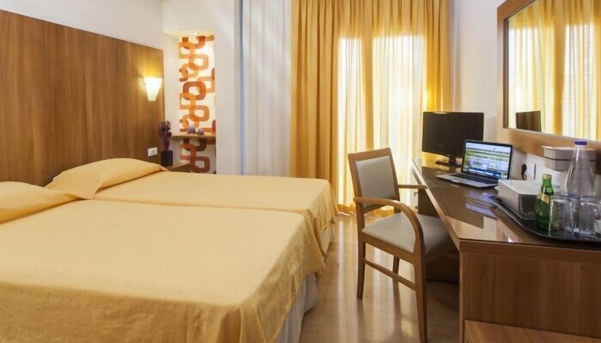 Leto Boutique Hotel Agrinio Luaran gambar