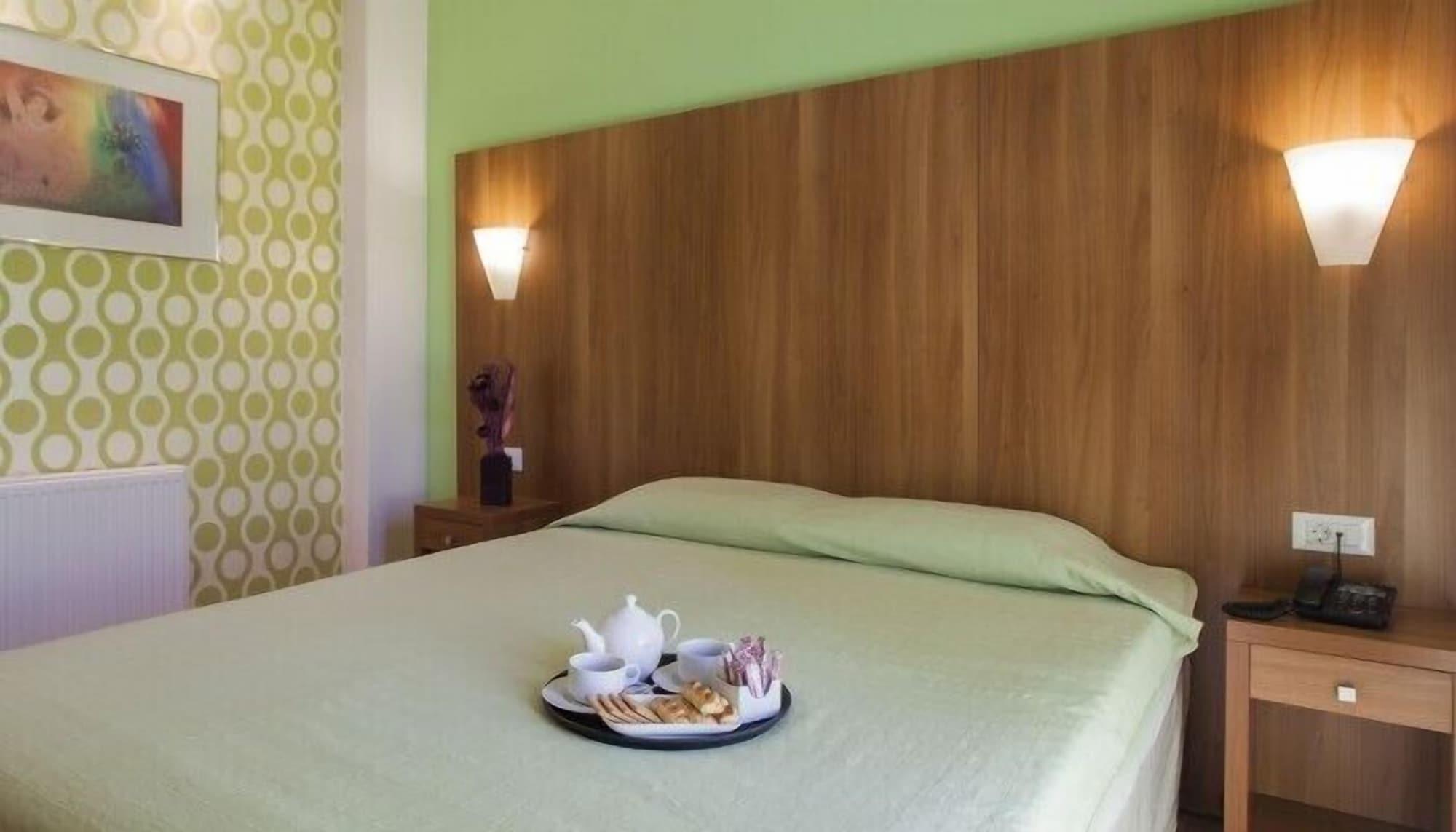 Leto Boutique Hotel Agrinio Luaran gambar