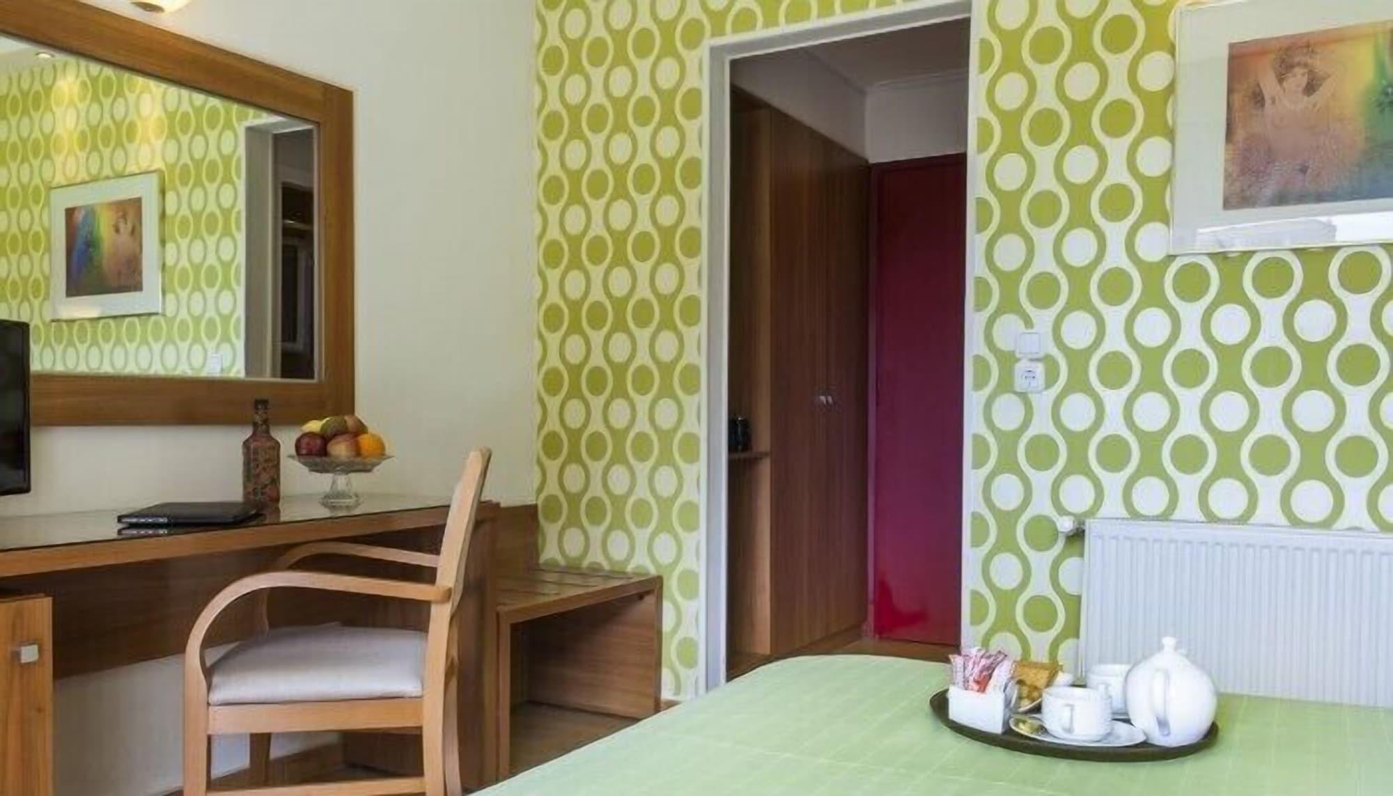 Leto Boutique Hotel Agrinio Luaran gambar